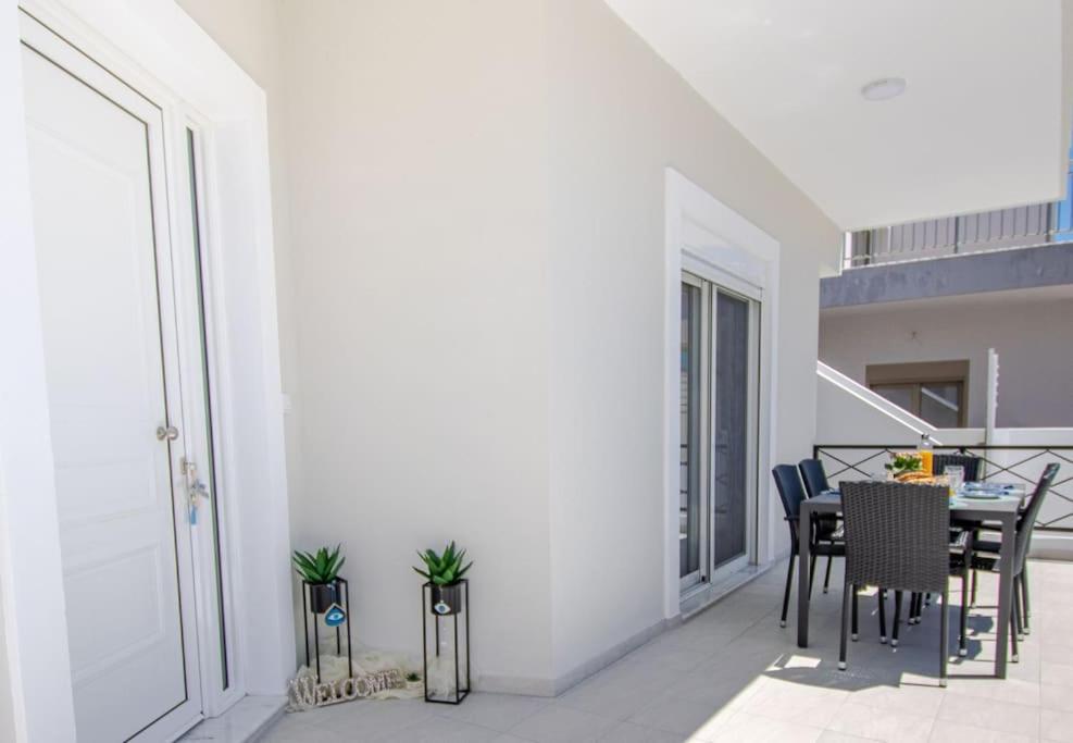 Villa Fileo Family And Friends Living à Archangelos  Extérieur photo
