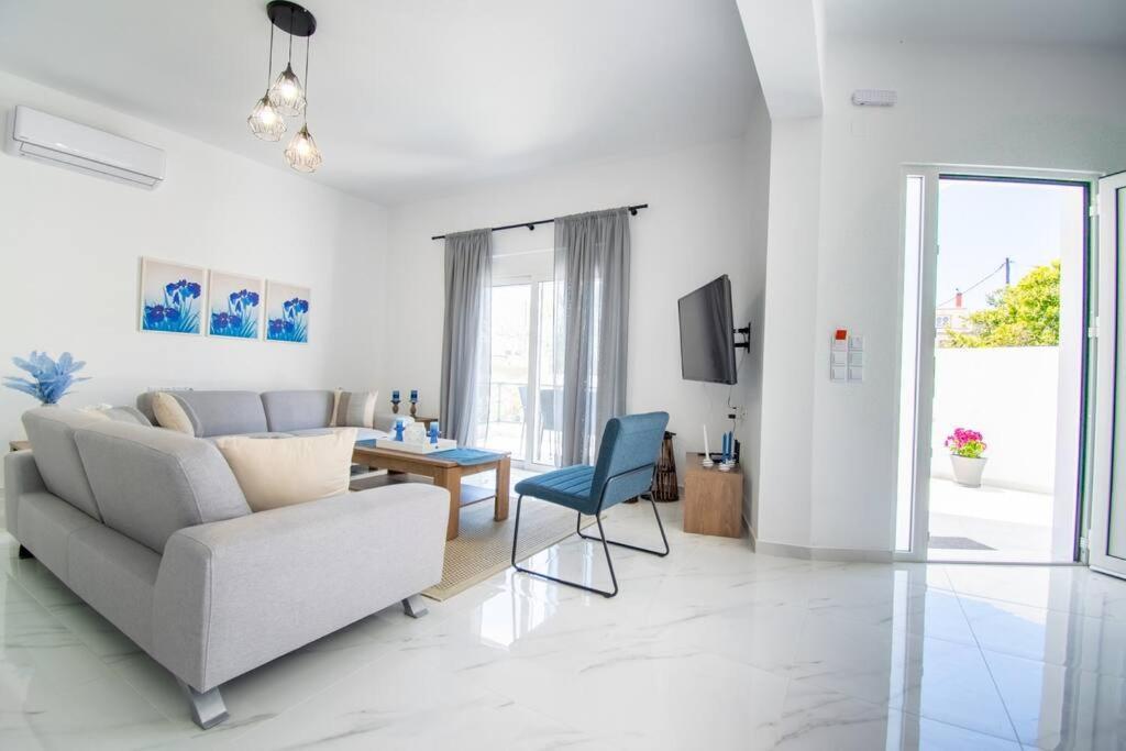 Villa Fileo Family And Friends Living à Archangelos  Extérieur photo